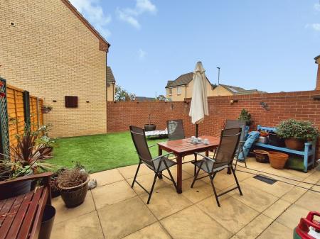 3 bedroom Semi-detached house for sale in Brooklands Way, Bourne, PE10