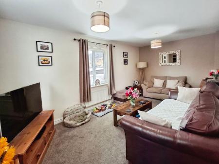 3 bedroom Semi-detached house for sale in Brooklands Way, Bourne, PE10