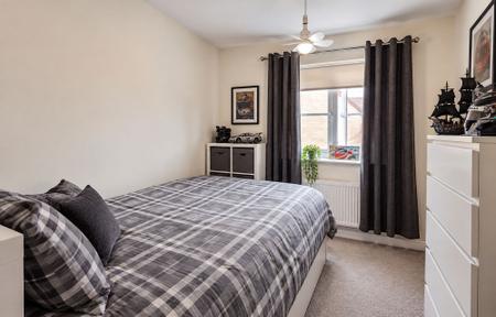 3 bedroom Semi-detached house for sale in Brooklands Way, Bourne, PE10