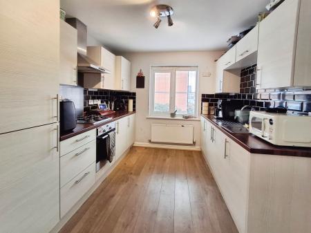 3 bedroom Semi-detached house for sale in Brooklands Way, Bourne, PE10