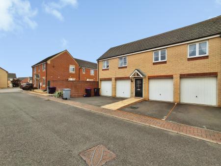 3 bedroom Semi-detached house for sale in Brooklands Way, Bourne, PE10