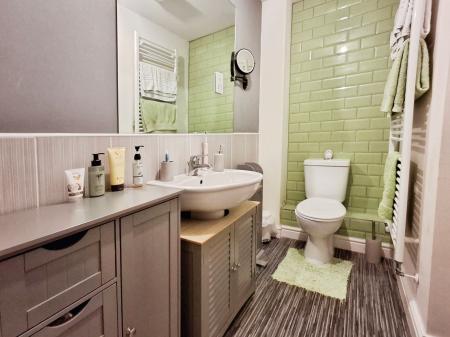 3 bedroom Semi-detached house for sale in Brooklands Way, Bourne, PE10