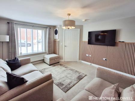 3 bedroom End of terrace house for sale in Watkins Glen Court, Bourne, PE10