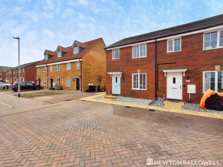 Watkins Glen Court, Bourne, PE10