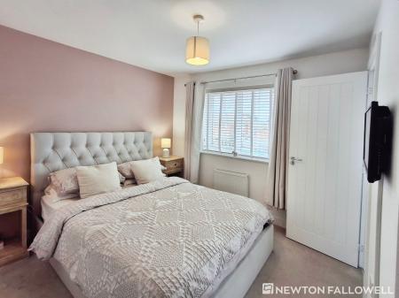 3 bedroom End of terrace house for sale in Watkins Glen Court, Bourne, PE10