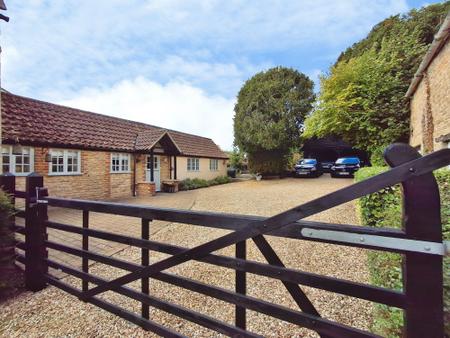 5 bedroom Detached house for sale in High Street, Morton, PE10