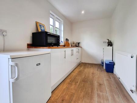5 bedroom Detached house for sale in High Street, Morton, PE10