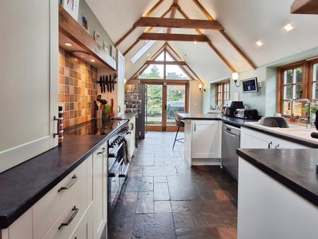 5 bedroom Detached house for sale in High Street, Morton, PE10