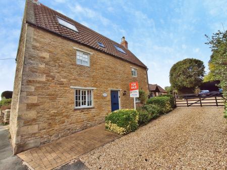 High Street, Morton, PE10