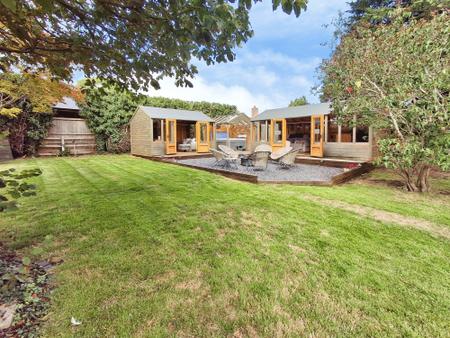 5 bedroom Detached house for sale in High Street, Morton, PE10