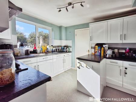 4 bedroom Detached house for sale in Piccadilly Way, Morton, PE10