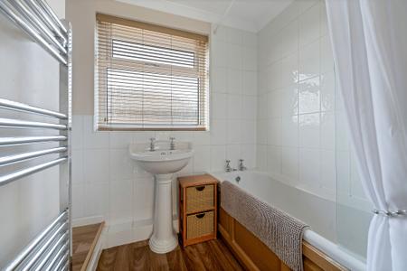 3 bedroom Semi-detached house for sale in Mercia Gardens, Bourne, PE10