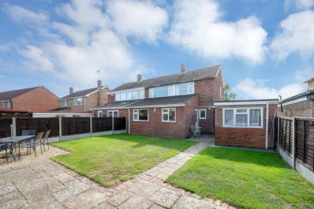 3 bedroom Semi-detached house for sale in Mercia Gardens, Bourne, PE10