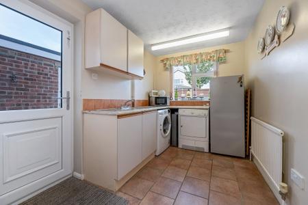 3 bedroom Semi-detached house for sale in Mercia Gardens, Bourne, PE10