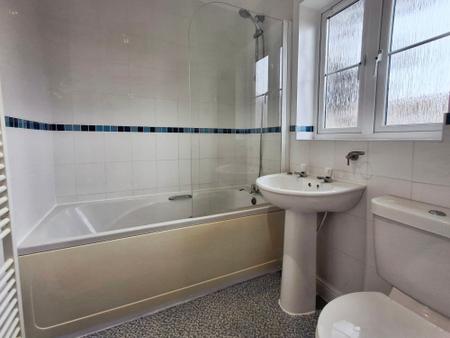 3 bedroom Semi-detached house for sale in Hawk Crescent, Bourne, PE10