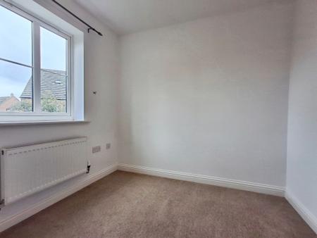 3 bedroom Semi-detached house for sale in Hawk Crescent, Bourne, PE10