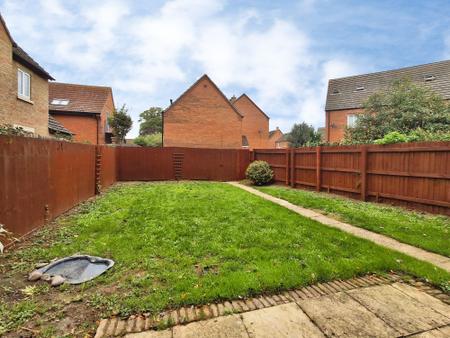 3 bedroom Semi-detached house for sale in Hawk Crescent, Bourne, PE10