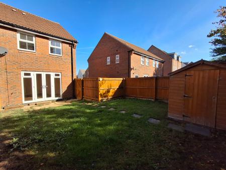 2 bedroom End of terrace house for sale in Warwick Close, Bourne, PE10