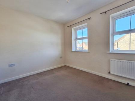 2 bedroom End of terrace house for sale in Warwick Close, Bourne, PE10