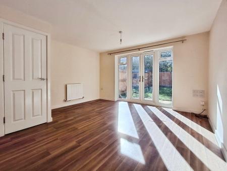 2 bedroom End of terrace house for sale in Warwick Close, Bourne, PE10