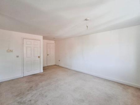 2 bedroom Flat for sale in The Pollards, Bourne, PE10