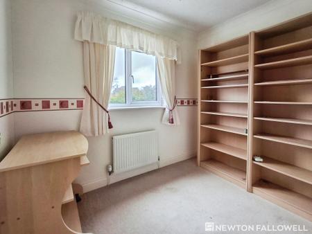 4 bedroom Detached house for sale in Mountbatten Way, Bourne, PE10