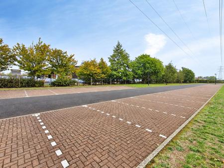 2 bedroom Flat for sale in Falcon Way, Falcon Court Falcon Way, PE10