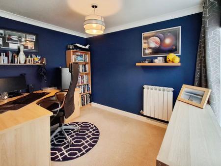 2 bedroom Flat for sale in Falcon Way, Falcon Court Falcon Way, PE10