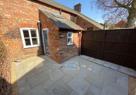 2 bedroom End of terrace house for sale in Stonegate, Spalding, PE11