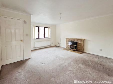 3 bedroom Semi-detached house for sale in Essex Way, Bourne, PE10