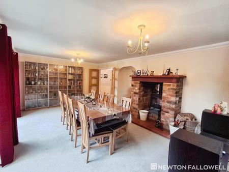 4 bedroom Detached house for sale in Lound Road, Toft, PE10