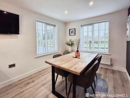 4 bedroom Detached house for sale in Spa Chase, Bourne, PE10