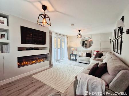 4 bedroom Detached house for sale in Spa Chase, Bourne, PE10