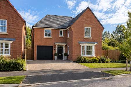 Warner Green, Bourne, PE10