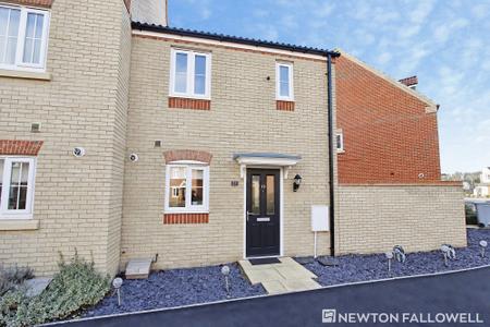 Bath Close, Bourne, PE10