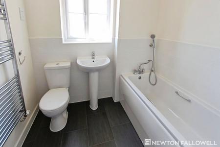2 bedroom Semi-detached house to let in Bath Close, Bourne, PE10