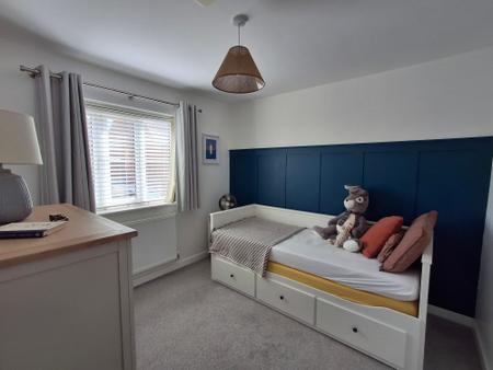 3 bedroom Semi-detached house for sale in Lingfield Park, Bourne, PE10