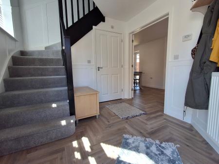 3 bedroom Semi-detached house for sale in Lingfield Park, Bourne, PE10