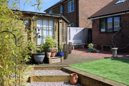 4 bedroom Detached house for sale in Archers Close, Wrawby, DN20