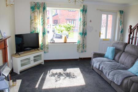 2 bedroom Semi-detached house for sale in Birch Way, Barnetby, DN38