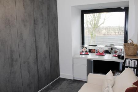 4 bedroom Bungalow for sale in Brigg Road, Moortown, LN7