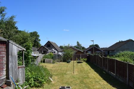 2 bedroom Semi-detached house for sale in Ermine Street, Broughton, DN20