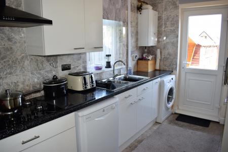 2 bedroom Semi-detached house for sale in Ermine Street, Broughton, DN20