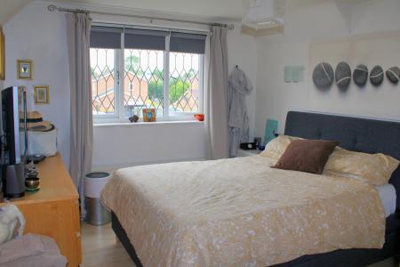 5 bedroom Detached house for sale in Greenfield Drive, Hibaldstow, DN20