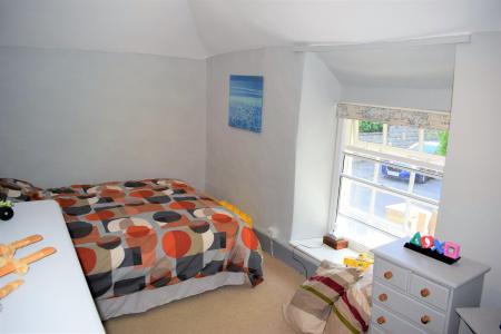 4 bedroom Cottage for sale in High Street, Snitterby, DN21