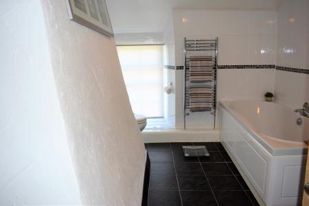 4 bedroom Cottage for sale in High Street, Snitterby, DN21