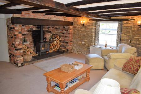 4 bedroom Cottage for sale in High Street, Snitterby, DN21