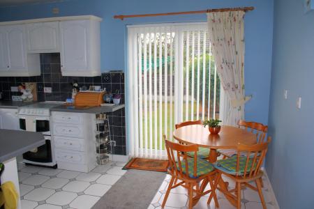 3 bedroom Semi-detached bungalow for sale in Kent Drive, Hibaldstow, DN20