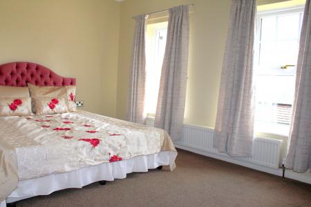 5 bedroom Detached house for sale in Kirton Road, Greetwell, DN20