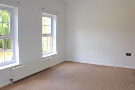 5 bedroom Detached house for sale in Kirton Road, Greetwell, DN20